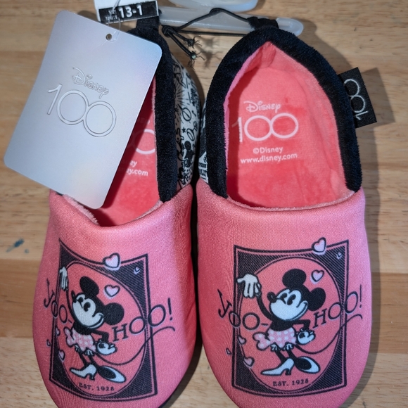 Disney Other - Kids Slippers
